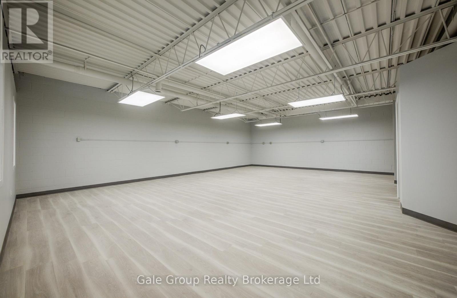 8 - 1033 Pattullo Avenue, Woodstock (Woodstock - South), ON