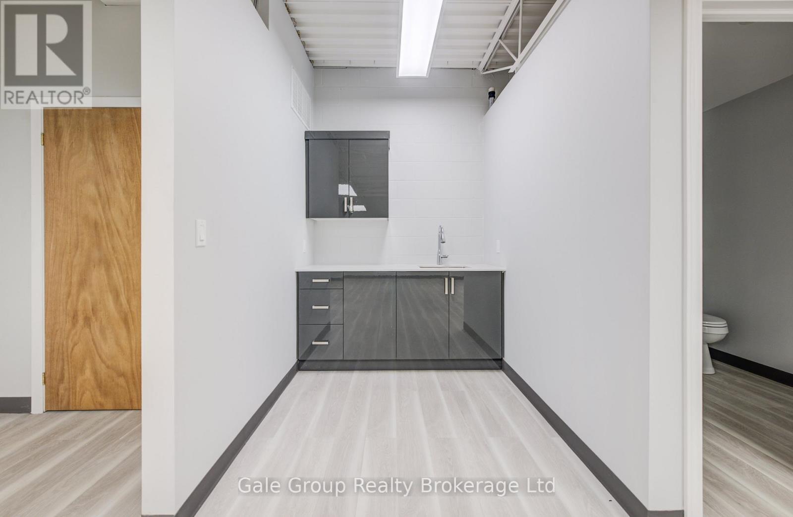 Kitchenette - 8 - 1033 Pattullo Avenue, Woodstock (Woodstock - South), ON