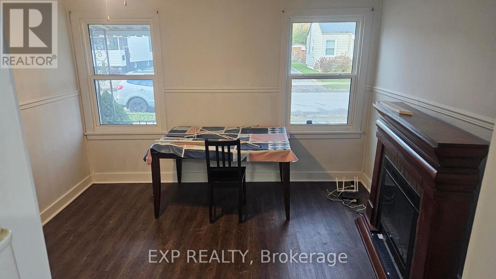 living room - 6318 Skinner Street, Niagara Falls (Arad/Fallsview), ON - Indoor