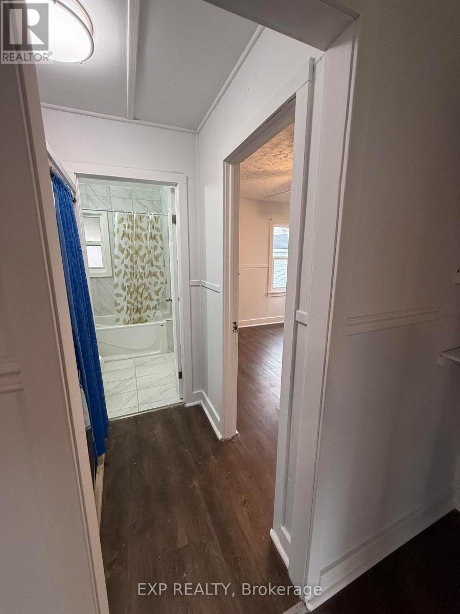 6318 Skinner Street, Niagara Falls (Arad/Fallsview), ON - Indoor Photo Showing Other Room