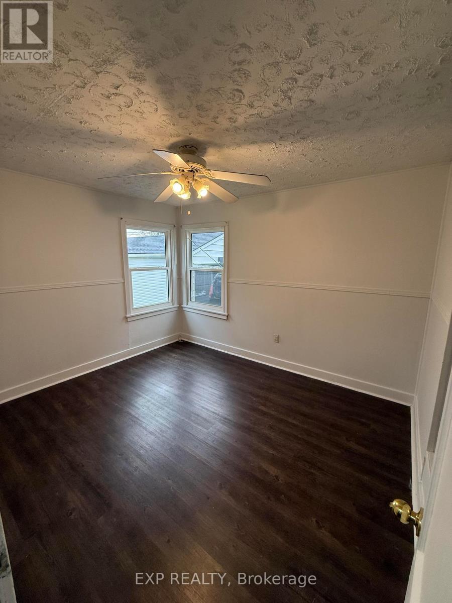 6318 Skinner Street, Niagara Falls (Arad/Fallsview), ON - Indoor Photo Showing Other Room