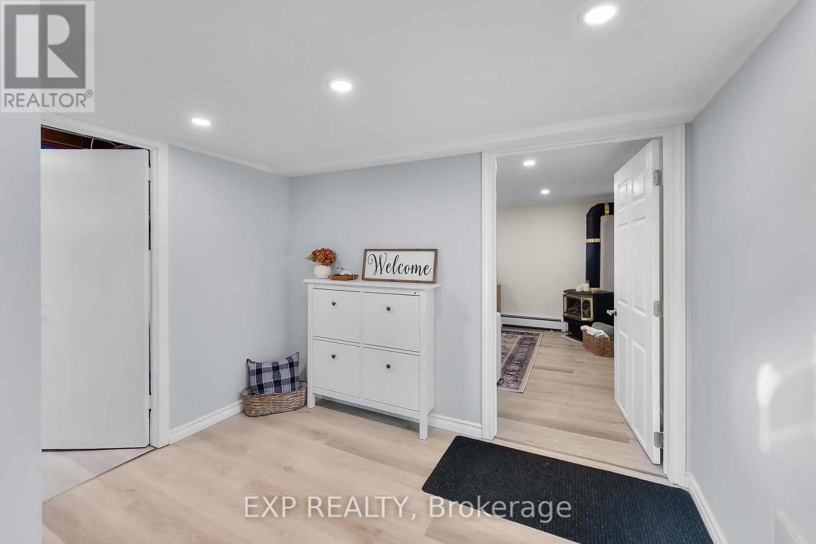 6 Hallcrest Avenue, St. Catharines (Vine/Linwell), ON - Indoor