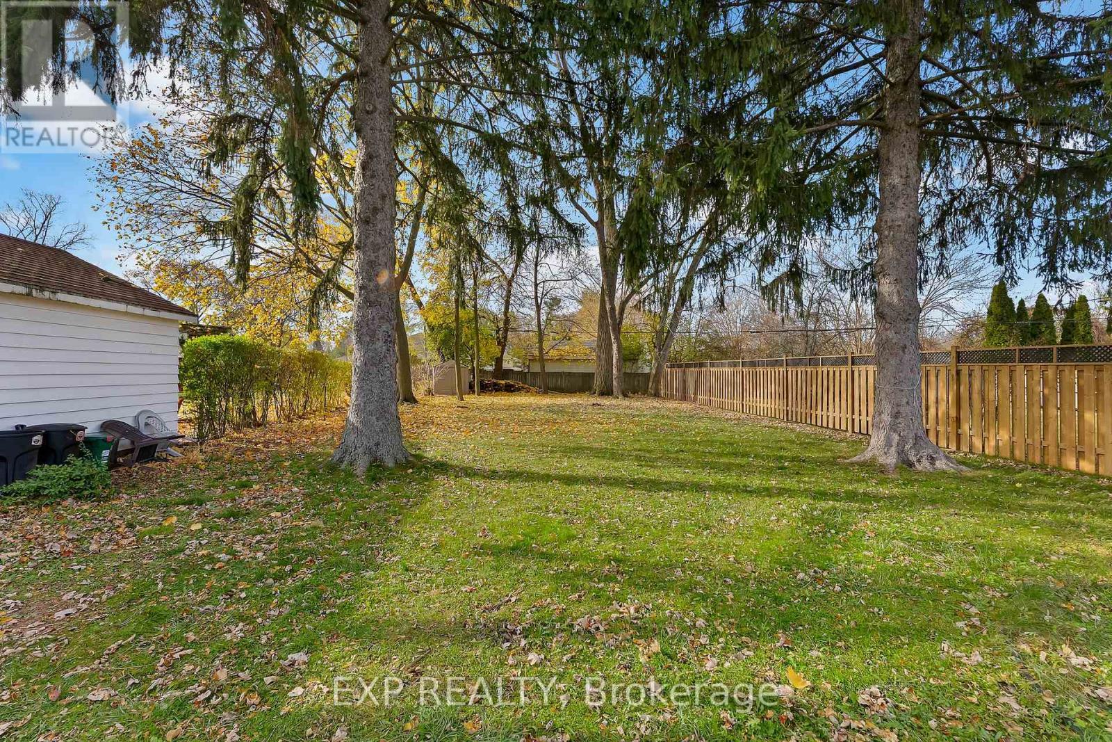 6 Hallcrest Avenue, St. Catharines (Vine/Linwell), ON - Outdoor