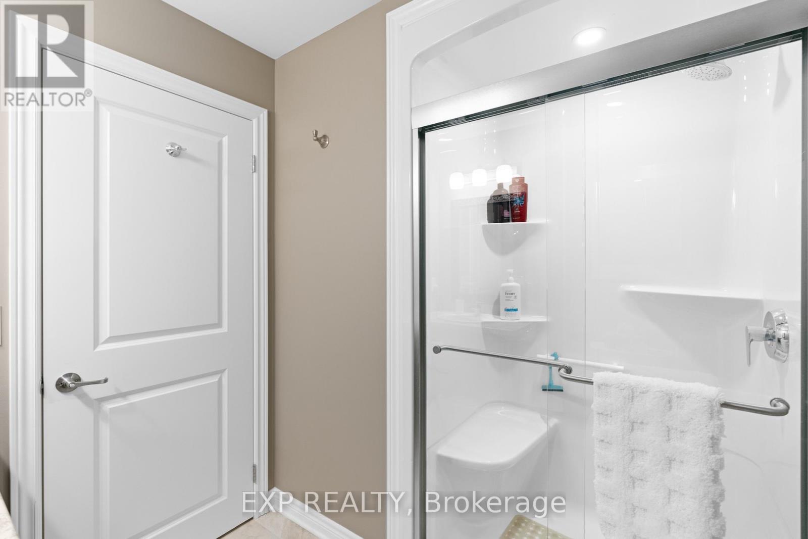 25 Andrew Lane, Thorold (Hurricane/Merrittville), ON - Indoor Photo Showing Bathroom
