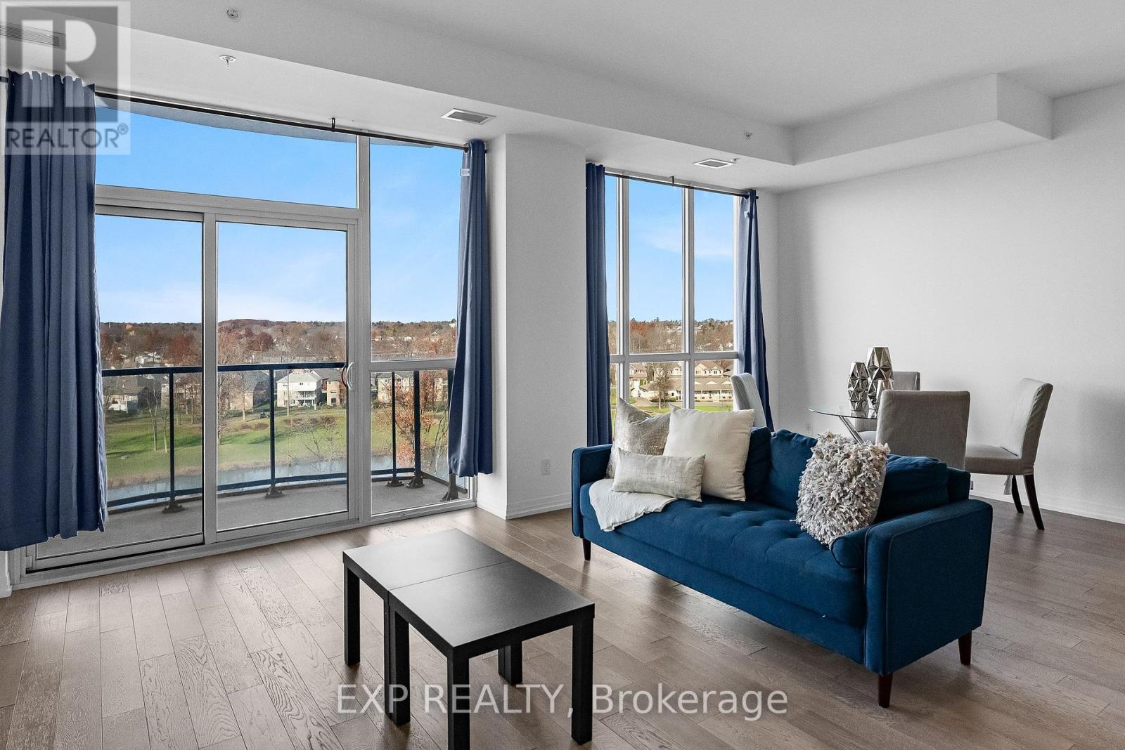 814 - 7711 Green Vista Gate, Niagara Falls (Oldfield), ON - Indoor Photo Showing Living Room