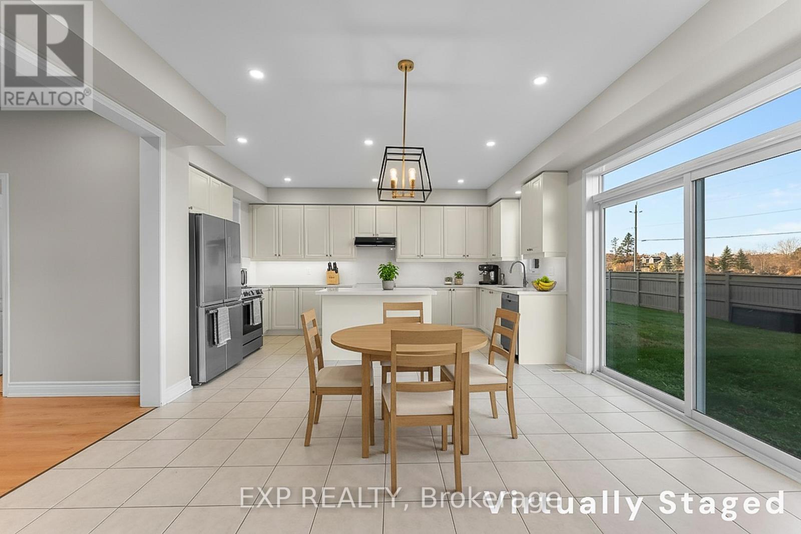 24 Esther Crescent, Thorold (Hurricane/Merrittville), ON - Indoor