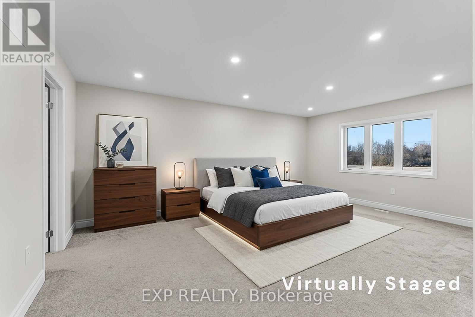 24 Esther Crescent, Thorold (Hurricane/Merrittville), ON - Indoor Photo Showing Bedroom