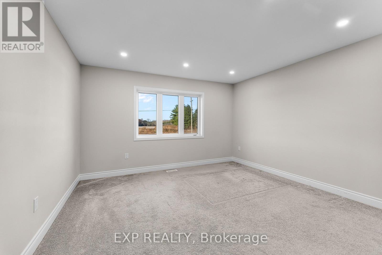 24 Esther Crescent, Thorold (Hurricane/Merrittville), ON - Indoor Photo Showing Other Room