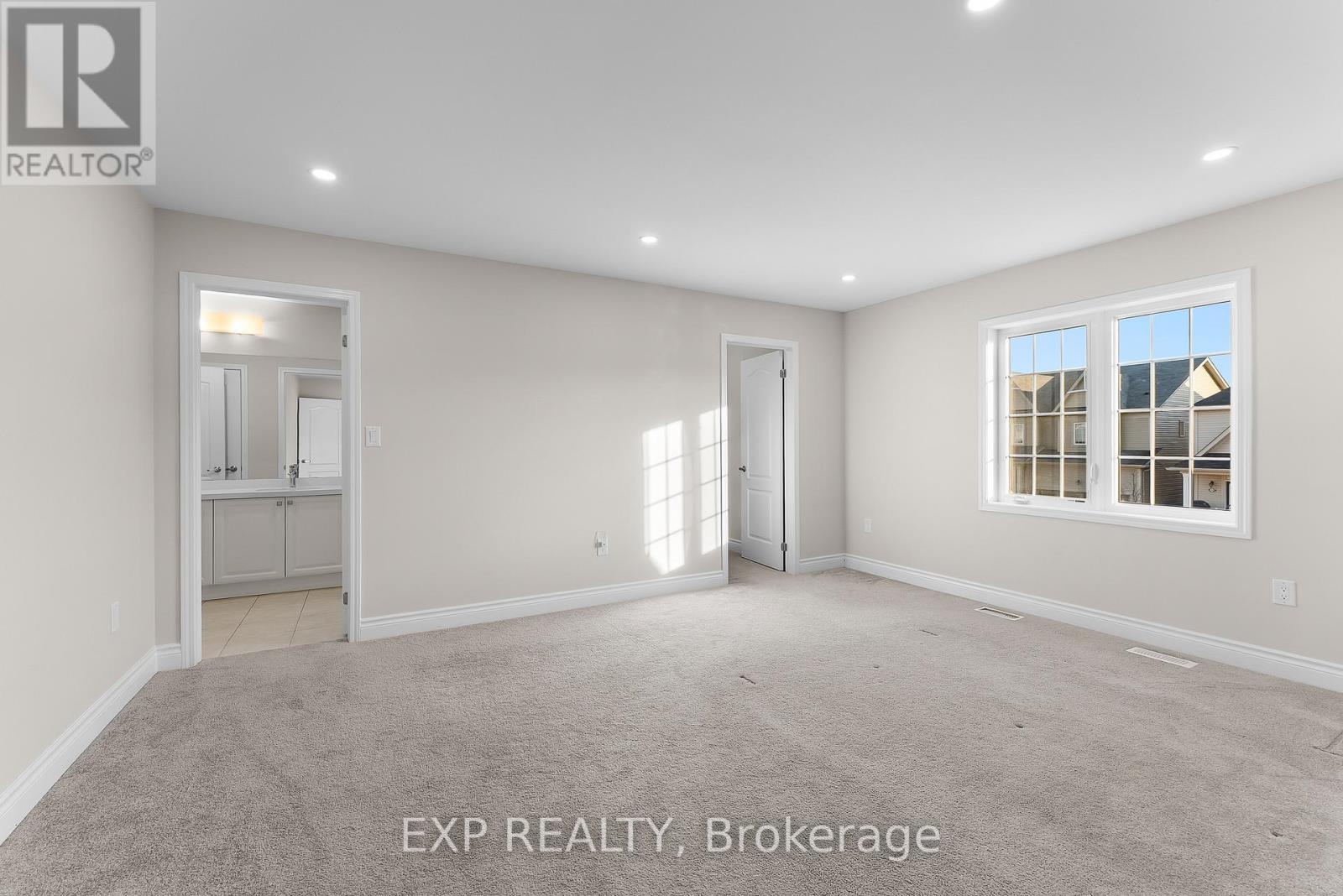 24 Esther Crescent, Thorold (Hurricane/Merrittville), ON - Indoor Photo Showing Other Room