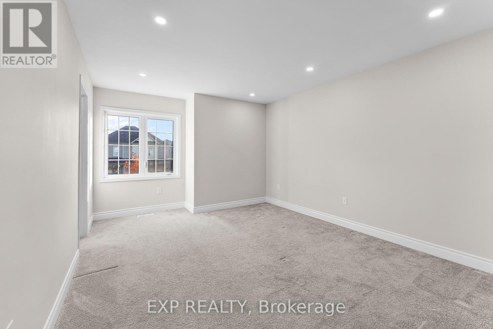 24 Esther Crescent, Thorold (Hurricane/Merrittville), ON - Indoor Photo Showing Other Room