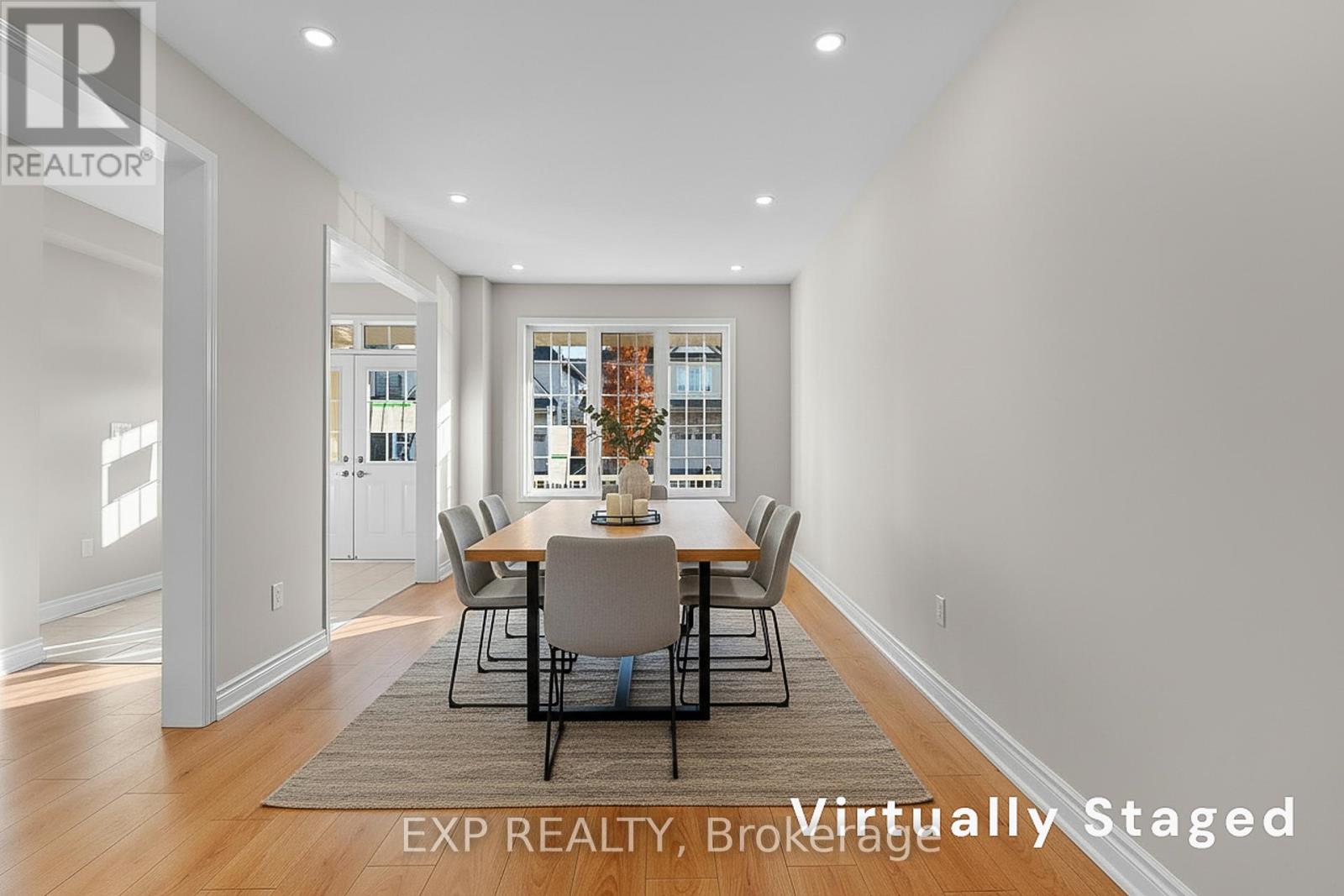 24 Esther Crescent, Thorold (Hurricane/Merrittville), ON - Indoor Photo Showing Dining Room