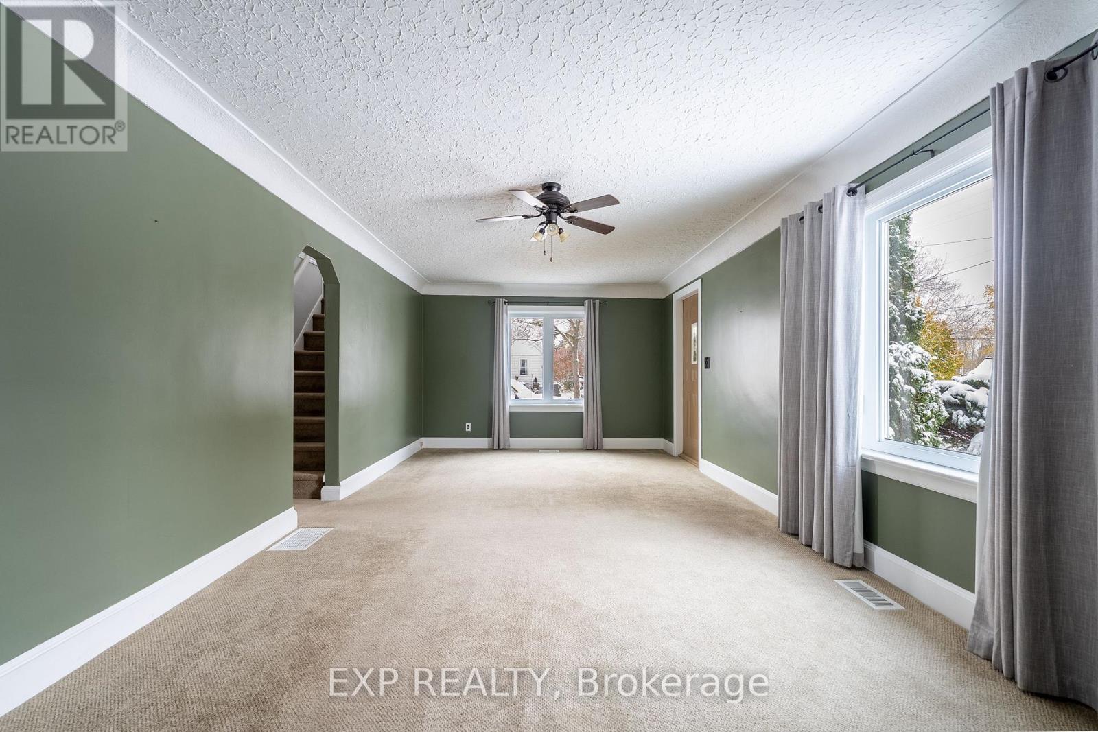 742 Broadway Street, Welland (Broadway), ON - Indoor Photo Showing Other Room