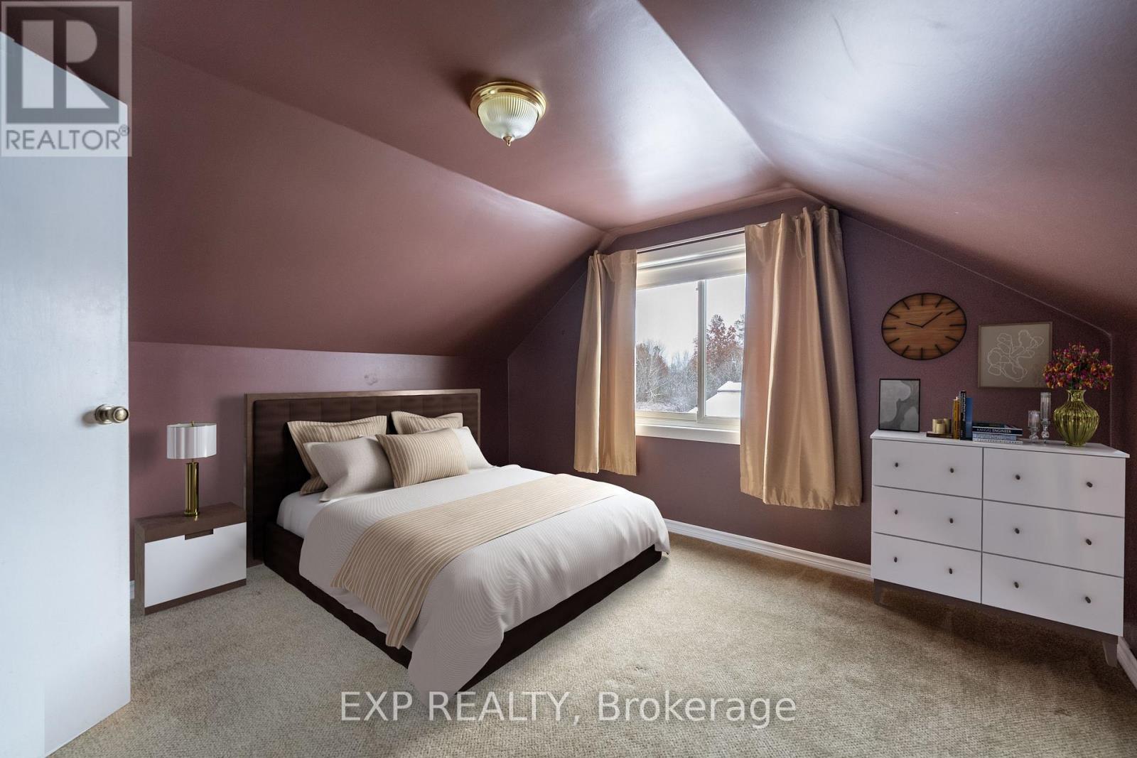 virtually staged - 742 Broadway Street, Welland (Broadway), ON - Indoor Photo Showing Bedroom
