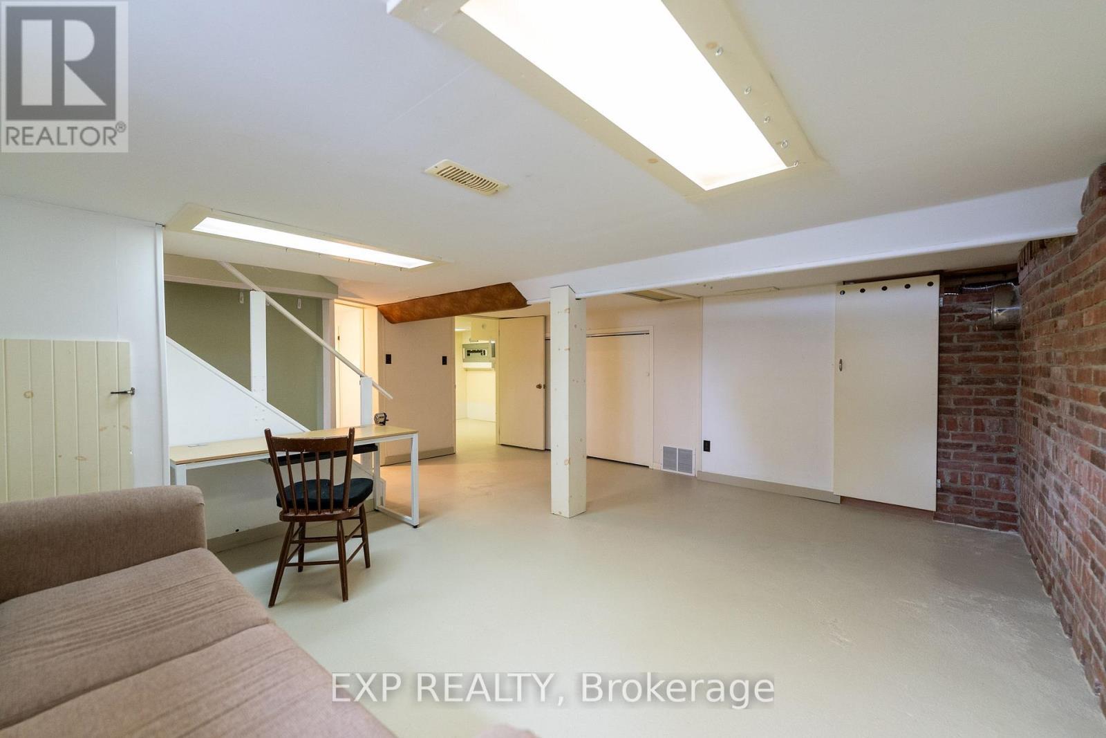 742 Broadway Street, Welland (Broadway), ON - Indoor