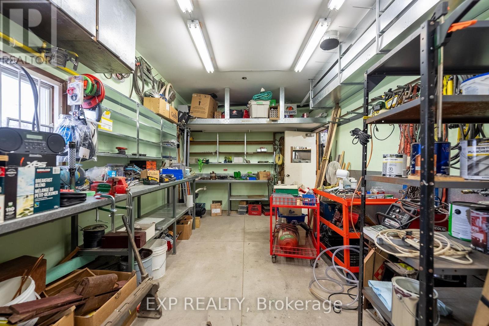 742 Broadway Street, Welland (Broadway), ON - Indoor With Storage