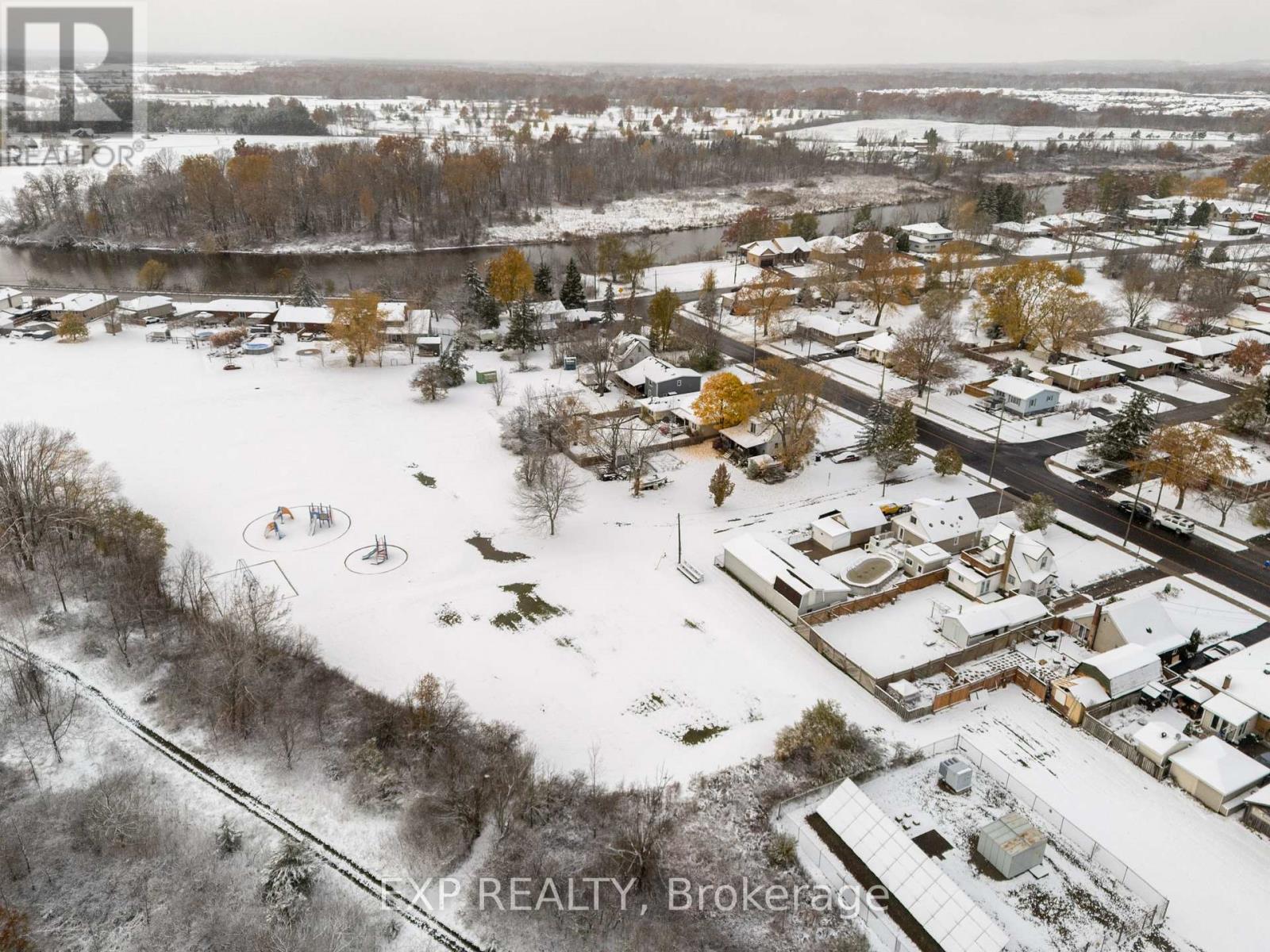 742 Broadway Street, Welland (Broadway), ON - Outdoor With View