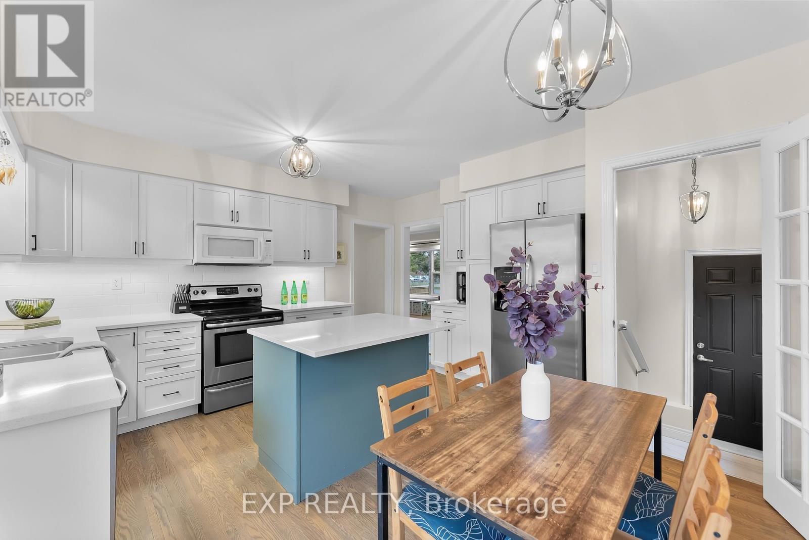 7 Harcove Street, St. Catharines (Vine/Linwell), ON - Indoor