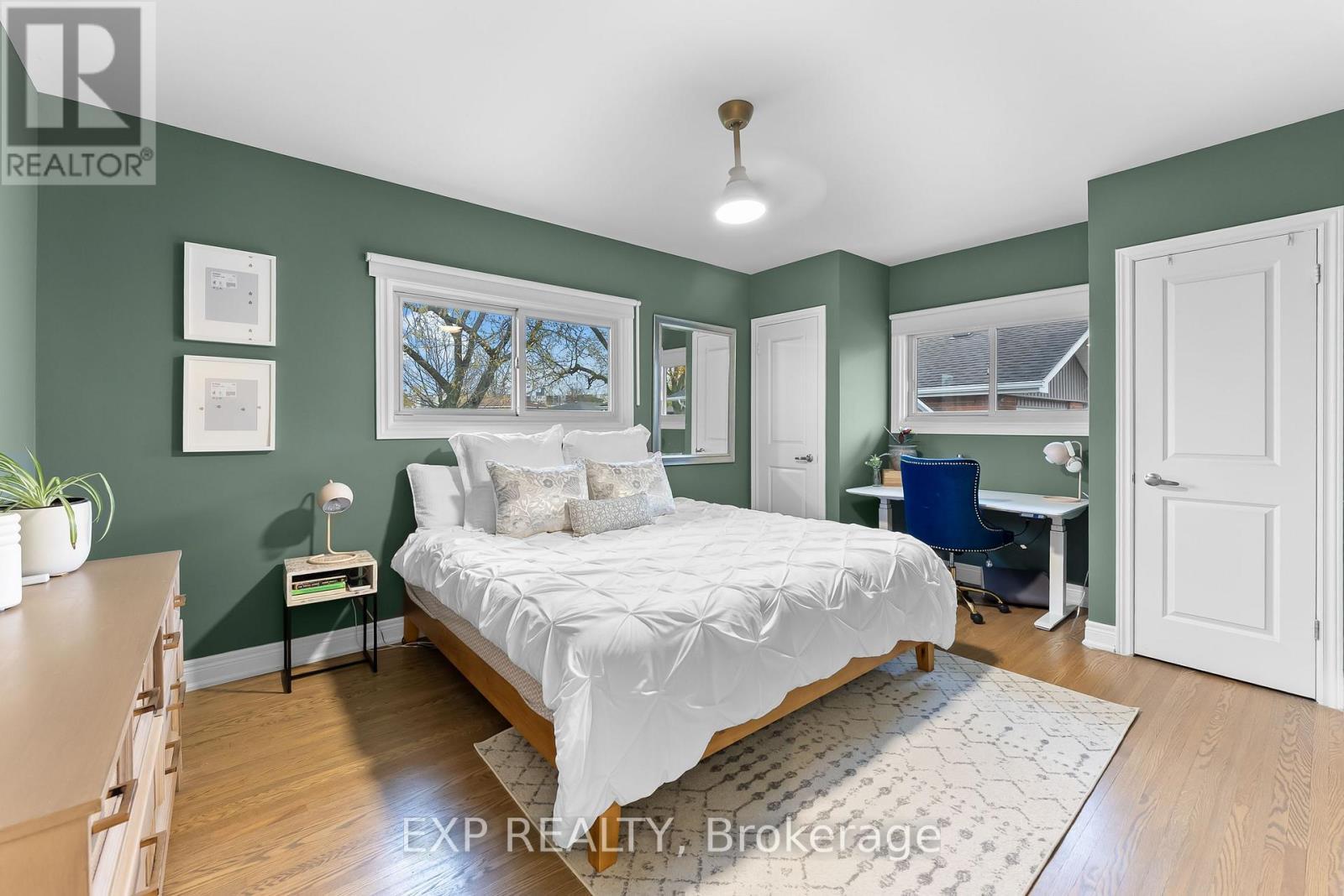 7 Harcove Street, St. Catharines (Vine/Linwell), ON - Indoor Photo Showing Bedroom
