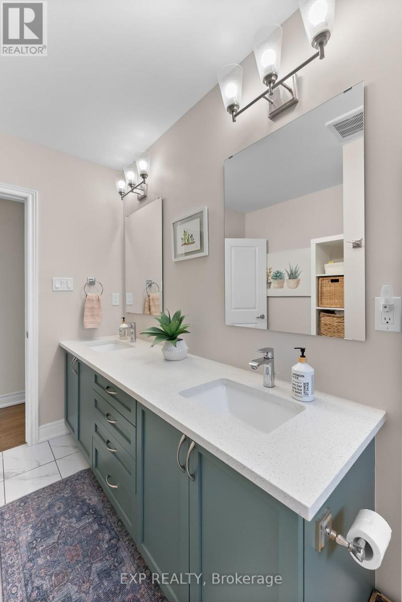 7 Harcove Street, St. Catharines (Vine/Linwell), ON - Indoor Photo Showing Bathroom