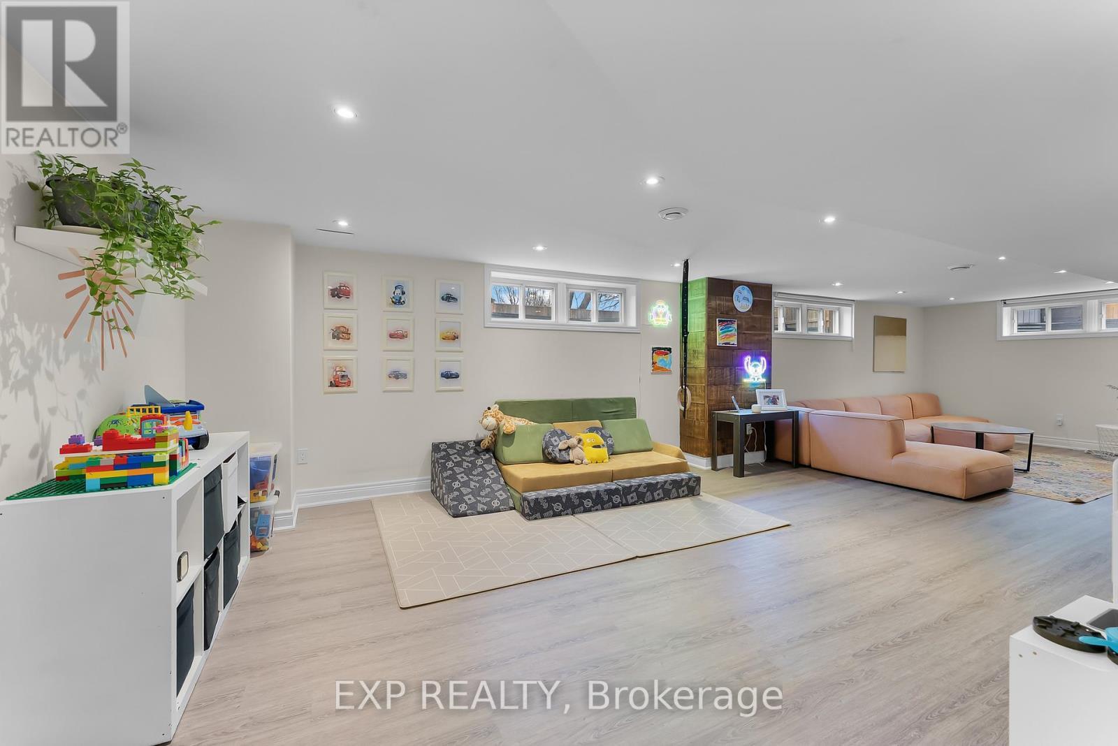 7 Harcove Street, St. Catharines (Vine/Linwell), ON - Indoor