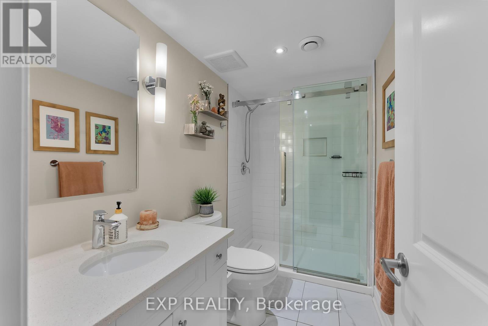 7 Harcove Street, St. Catharines (Vine/Linwell), ON - Indoor Photo Showing Bathroom