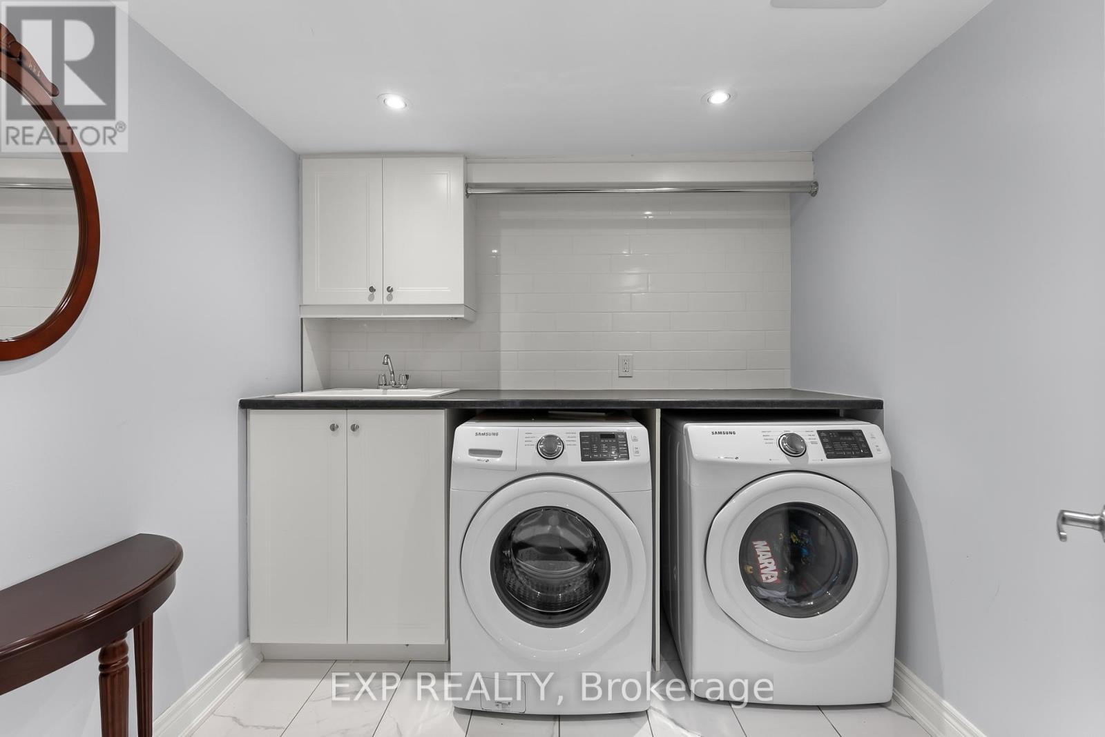 7 Harcove Street, St. Catharines (Vine/Linwell), ON - Indoor Photo Showing Laundry Room