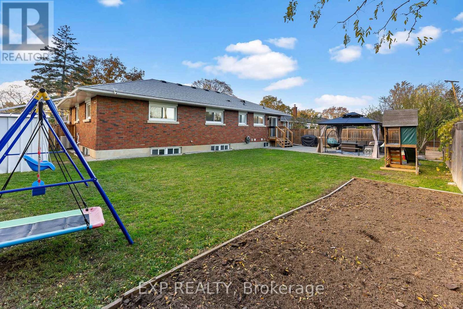 7 Harcove Street, St. Catharines (Vine/Linwell), ON - Outdoor