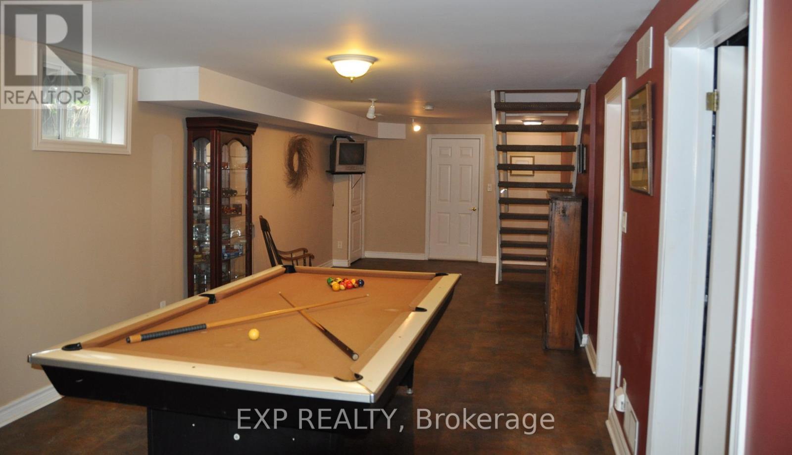 172 Dalhousie Avenue E, St. Catharines (Port Dalhousie), ON - Indoor Photo Showing Other Room