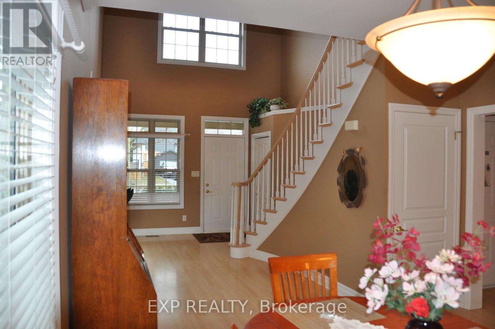 172 Dalhousie Avenue E, St. Catharines (Port Dalhousie), ON - Indoor Photo Showing Other Room