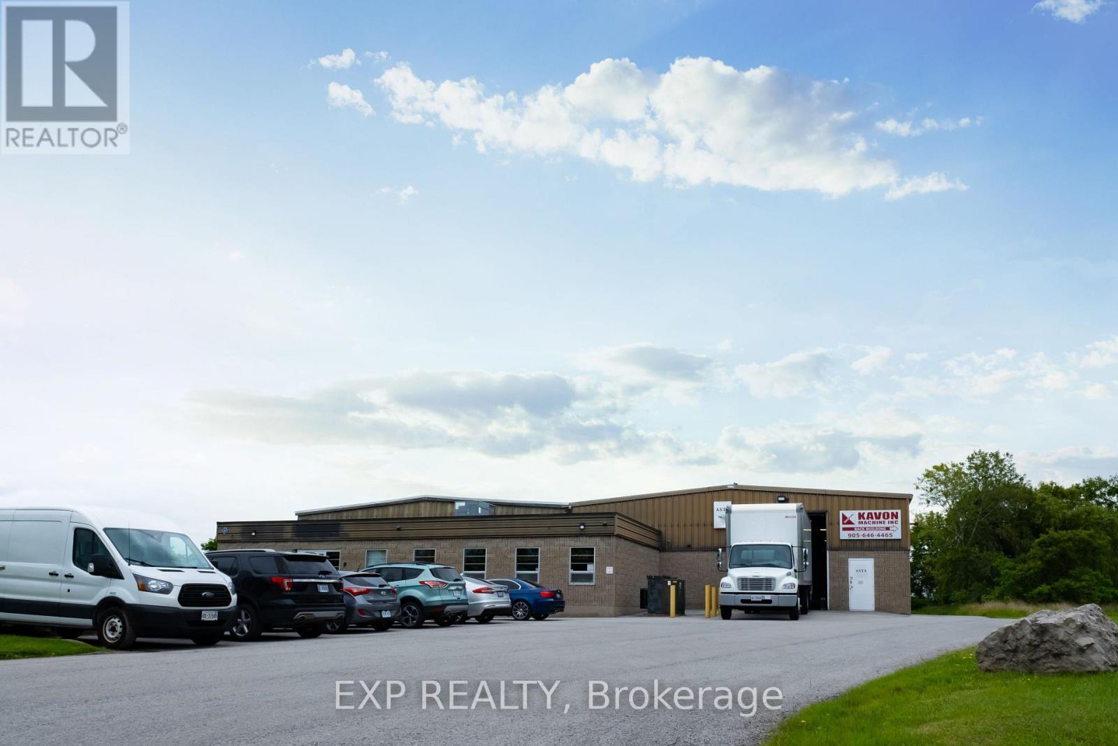 2 - 9 Keefer Road, St. Catharines (Port Weller), ON