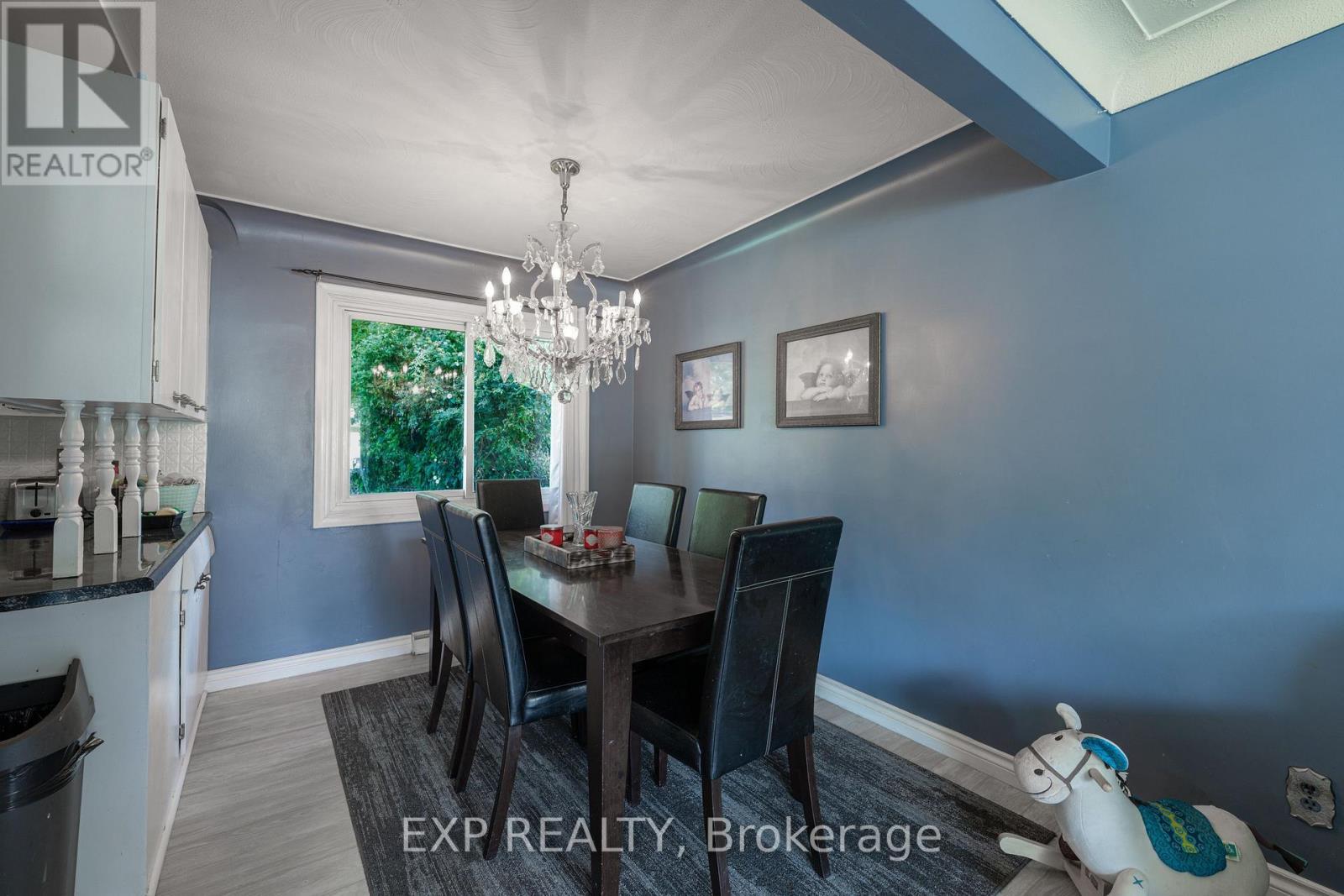 2896 Portage Road, Niagara Falls (Church'S Lane), ON - Indoor Photo Showing Dining Room