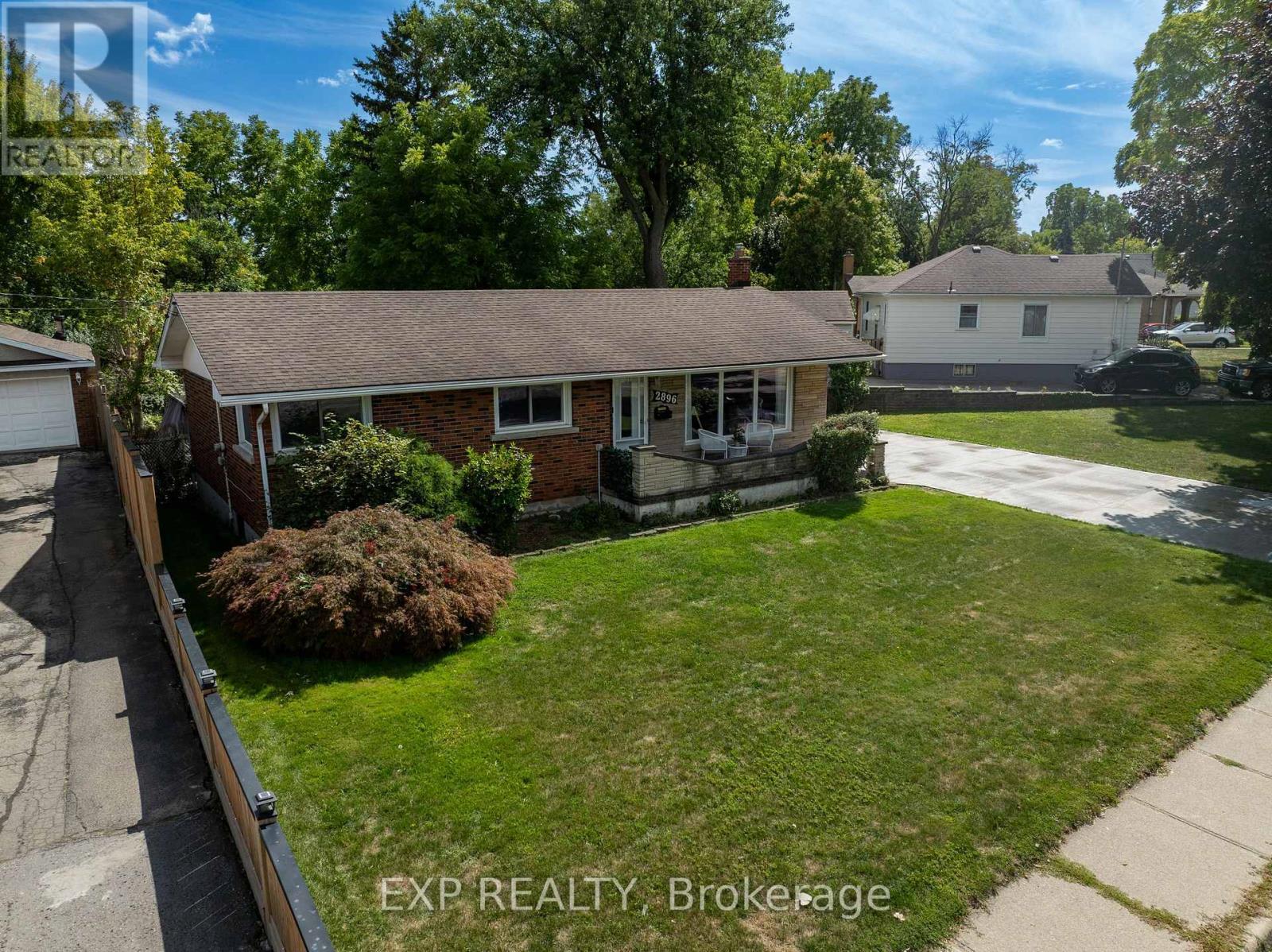 2896 Portage Road, Niagara Falls (Church'S Lane), ON - Outdoor