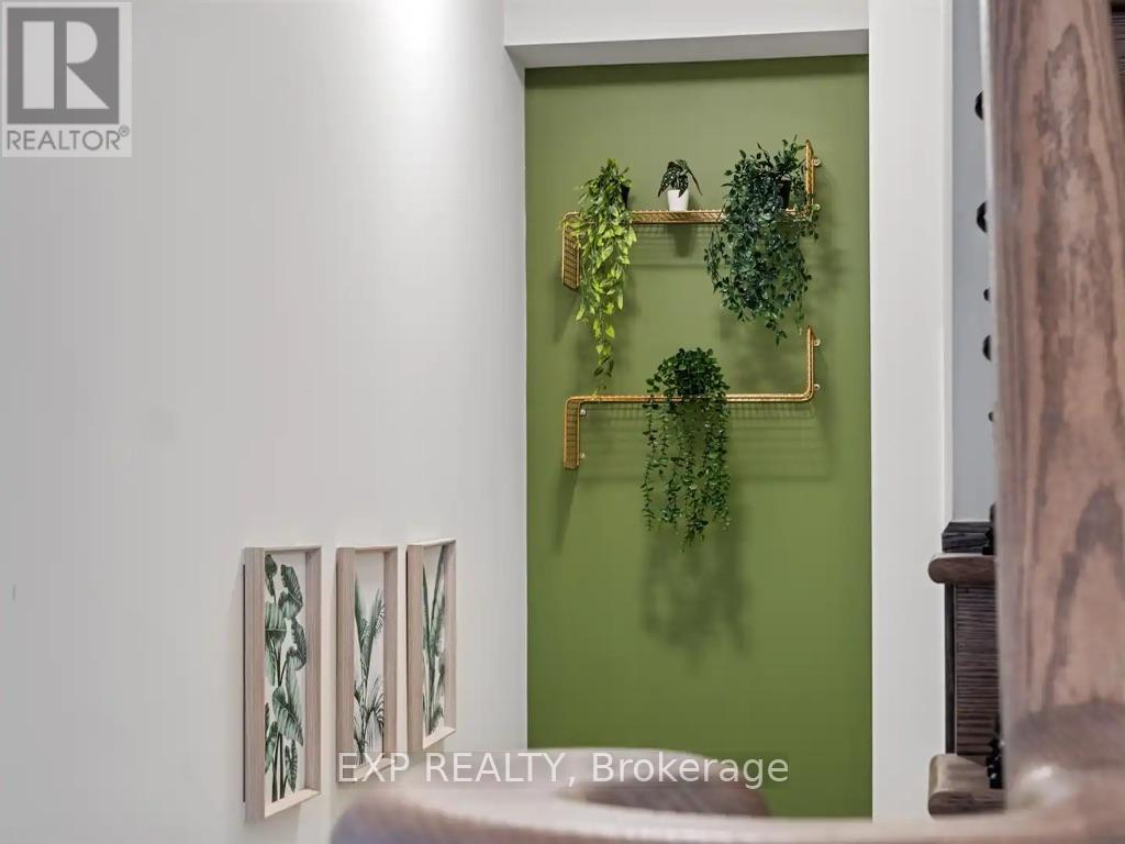 2 Sun Haven Lane, Thorold (Rolling Meadows), ON - Indoor