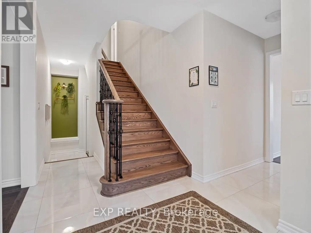 2 Sun Haven Lane, Thorold (Rolling Meadows), ON - Indoor Photo Showing Other Room