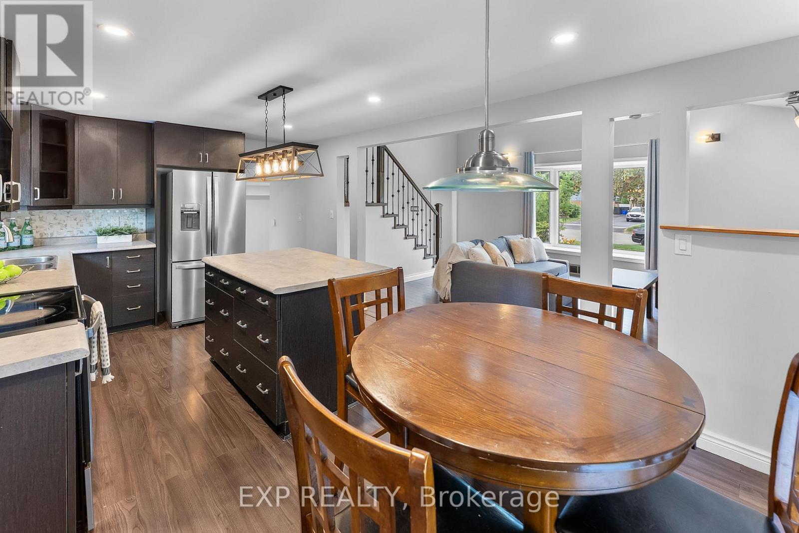 6937 Waterloo Drive, Niagara Falls (Casey), ON - Indoor Photo Showing Dining Room