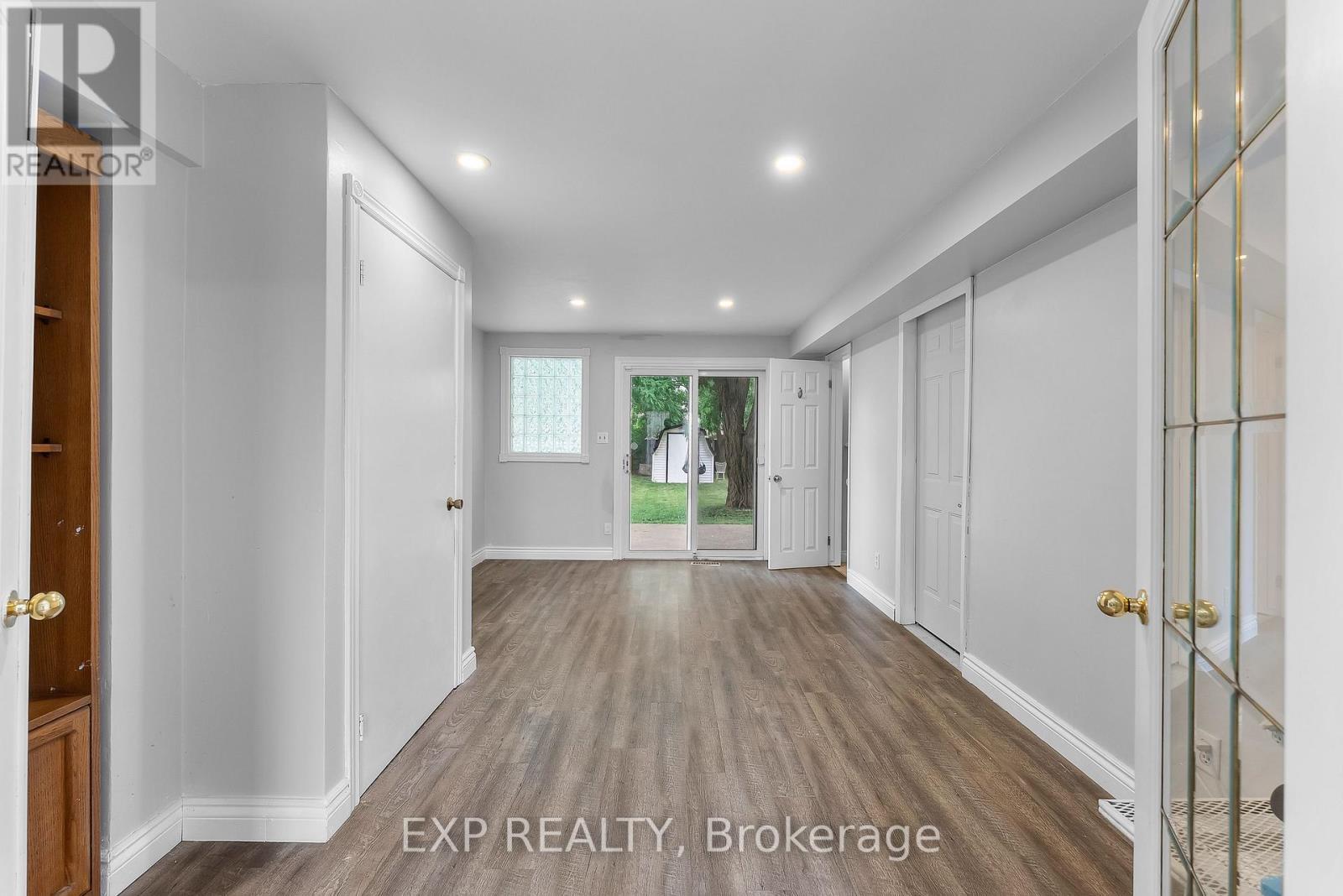 Flex Space - Main Floor - 6937 Waterloo Drive, Niagara Falls (Casey), ON - Indoor Photo Showing Other Room