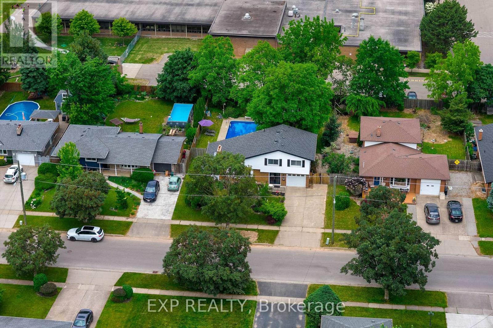 6937 Waterloo Drive, Niagara Falls (Casey), ON - Outdoor With View