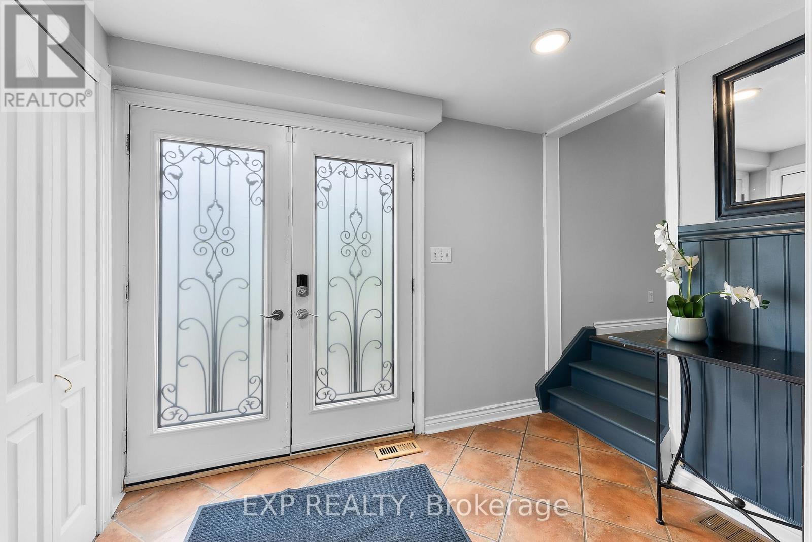 6937 Waterloo Drive, Niagara Falls (Casey), ON - Indoor Photo Showing Other Room