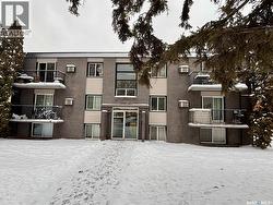 10 104 104th STREET W Saskatoon, SK S7N 1M8
