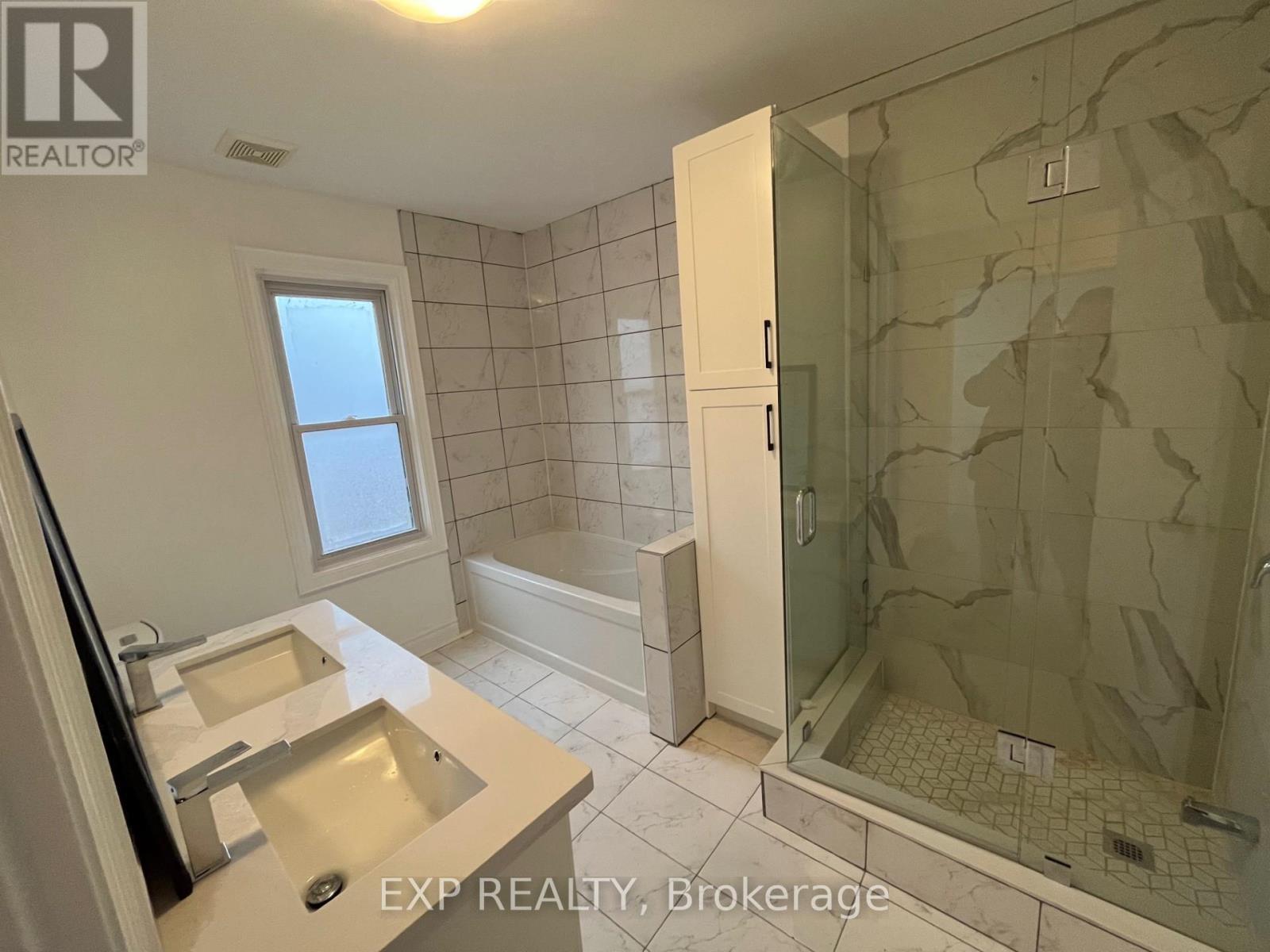 Bathroom - 5051 Huron Street, Niagara Falls (Cherrywood), ON - Indoor Photo Showing Bathroom