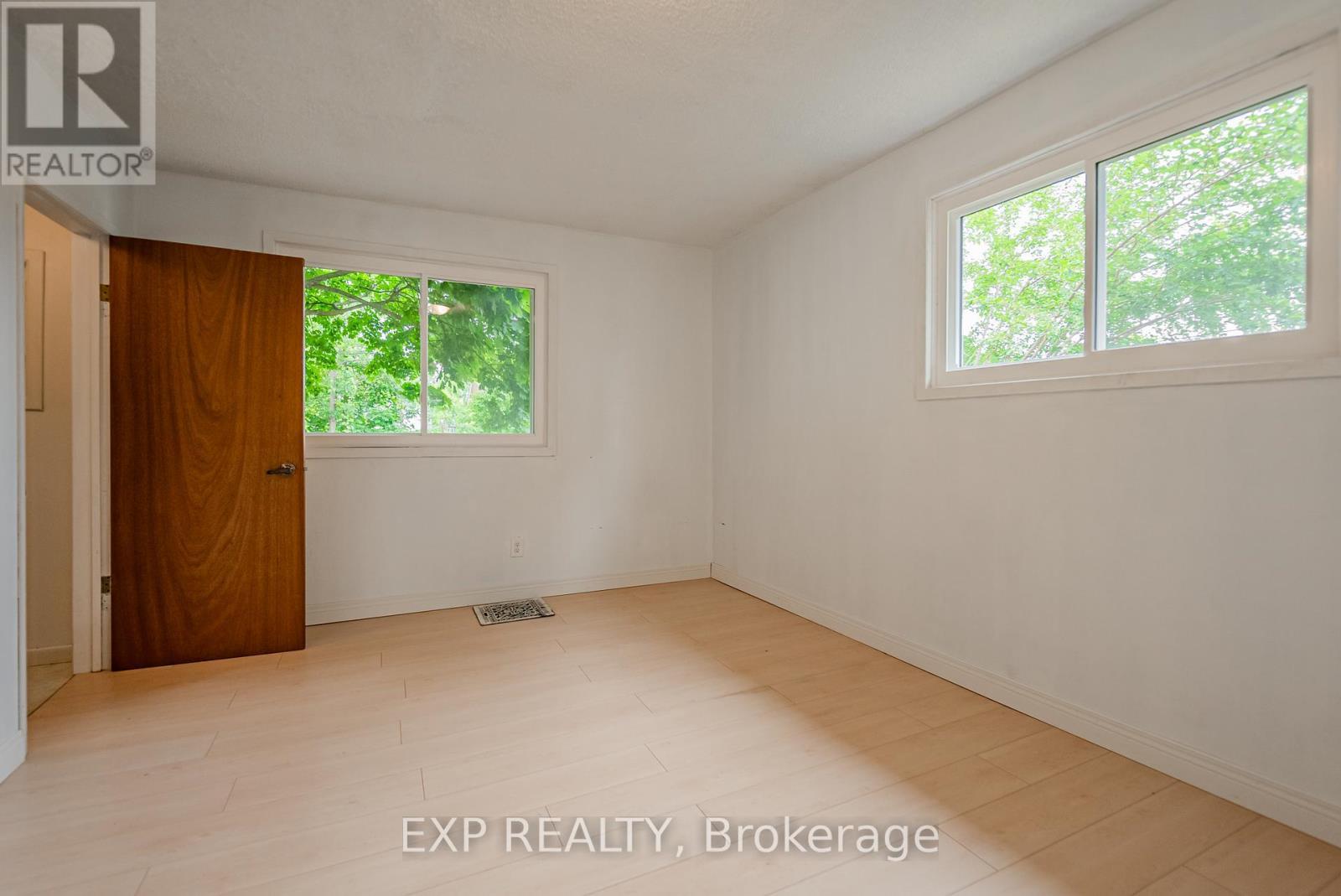 4865 Armoury Street, Niagara Falls (Cherrywood), ON - Indoor Photo Showing Other Room