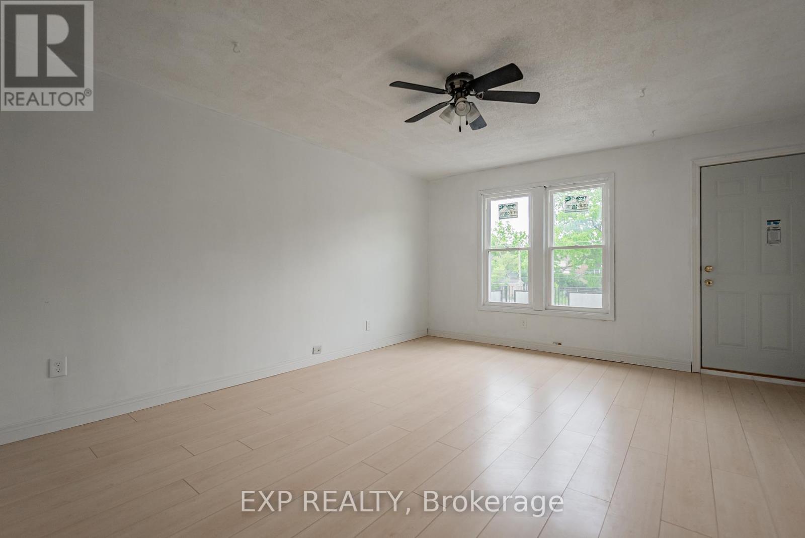 4865 Armoury Street, Niagara Falls (Cherrywood), ON - Indoor Photo Showing Other Room