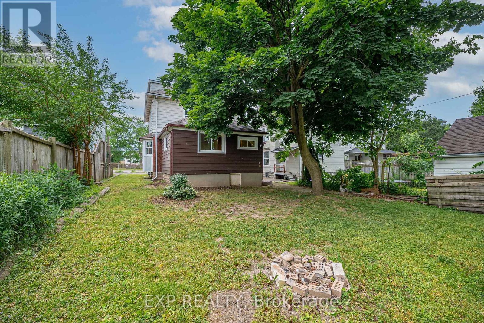 4865 Armoury Street, Niagara Falls (Cherrywood), ON - Outdoor