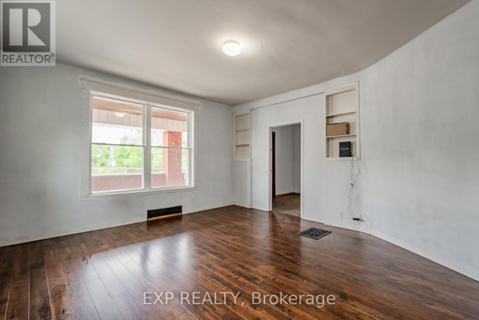 4865 Armoury Street, Niagara Falls (Cherrywood), ON - Indoor Photo Showing Other Room