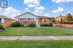 60 GRANGE AVENUE Welland (Lincoln/Crowland), ON L3B 1G7