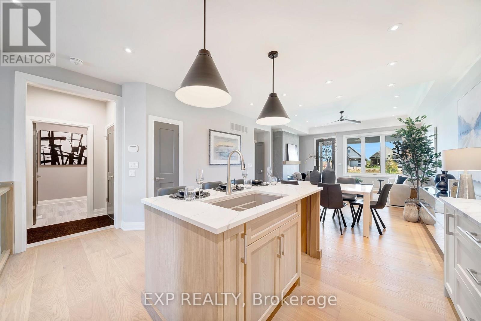 H - 296 Perth Trail, Welland (Hwy 406/Welland), ON - Indoor