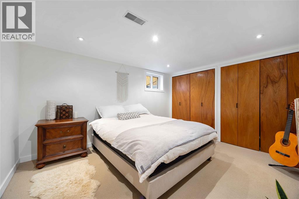 917 Hemlock Avenue Unit# 2, Sarnia, ON - Indoor Photo Showing Bedroom