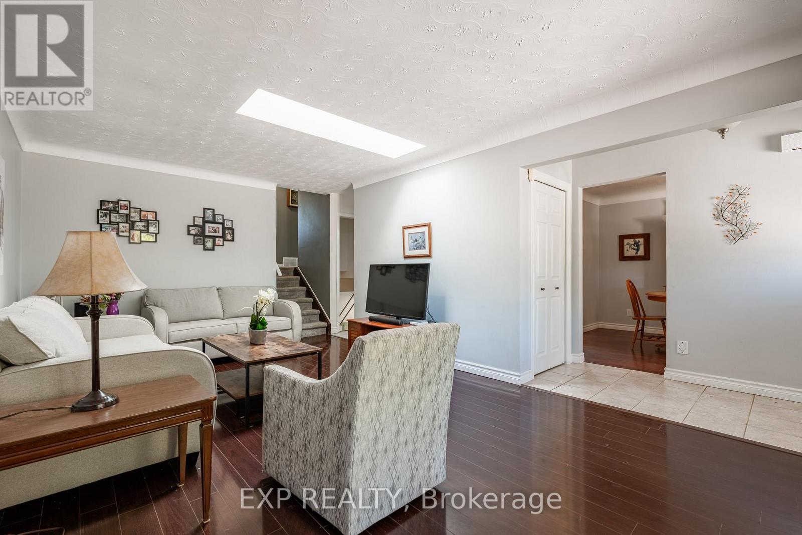 494 Scott Street, St. Catharines (Carlton/Bunting), ON - Indoor Photo Showing Other Room