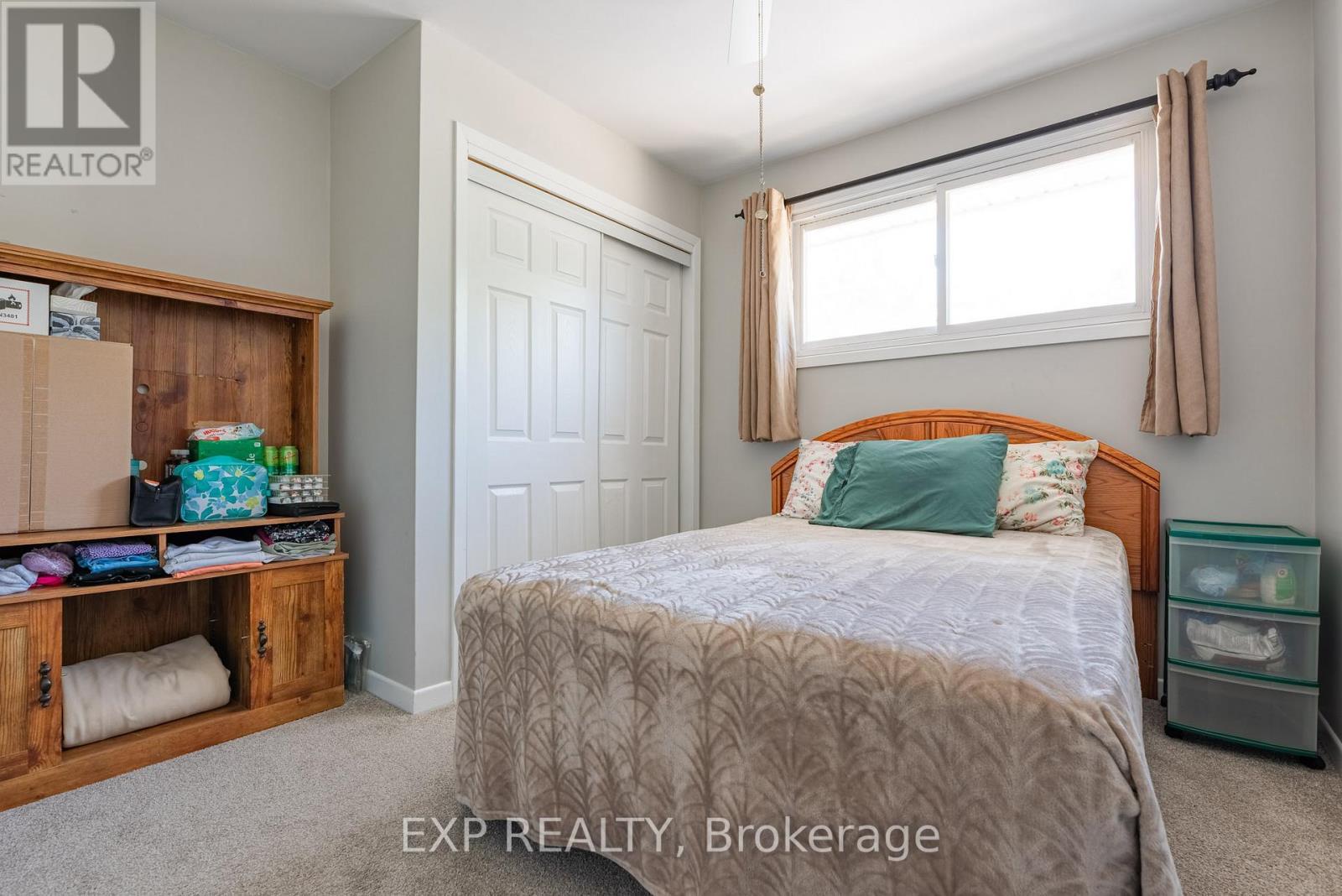 494 Scott Street, St. Catharines (Carlton/Bunting), ON - Indoor Photo Showing Bedroom