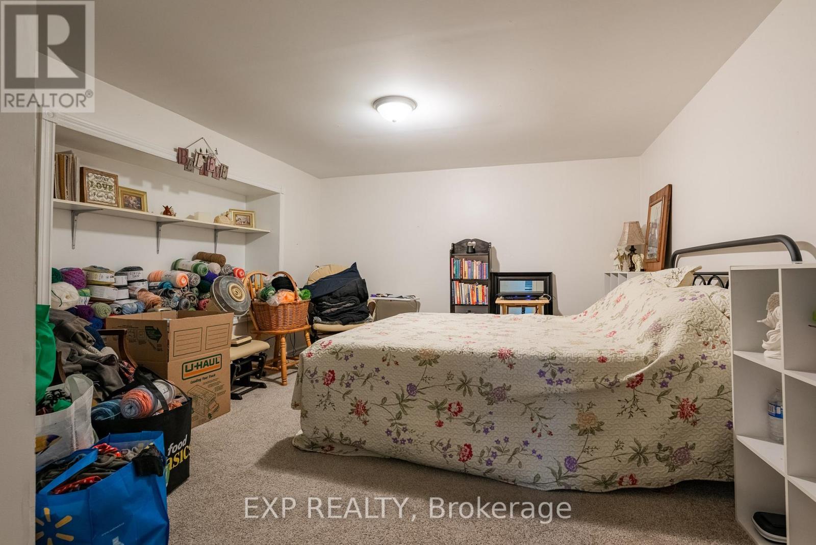 Multi use bonus room in lowest level - 494 Scott Street, St. Catharines (Carlton/Bunting), ON - Indoor Photo Showing Bedroom